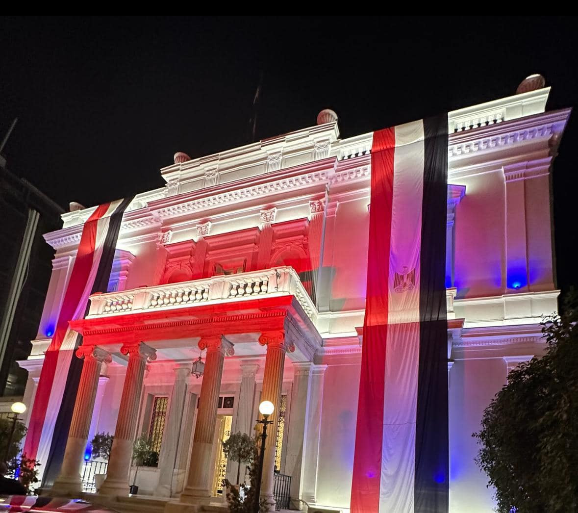 السفير عمر عامر