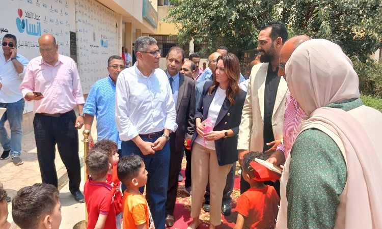 محافظ الجيزة يشارك ذوي الهمم أنشطتهم خلال زيارته لأوسيم