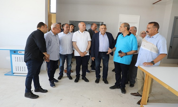 محافظ القاهرة يتابع توافر الخدمات بمدينة الأسمرات