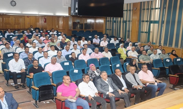 محافظ القليوبية: خدمة المواطن في المقام الأول