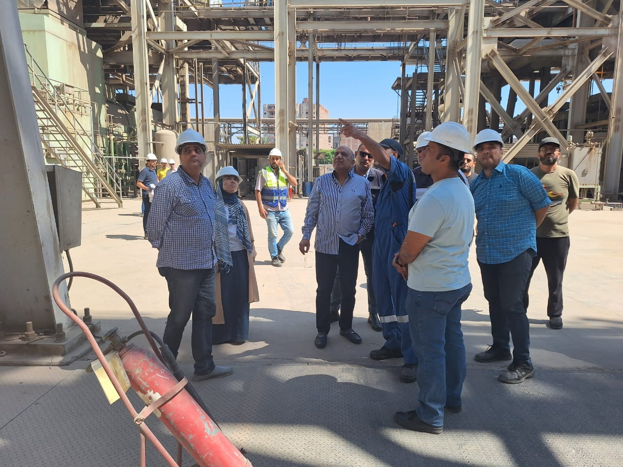 وزير الكهرباء