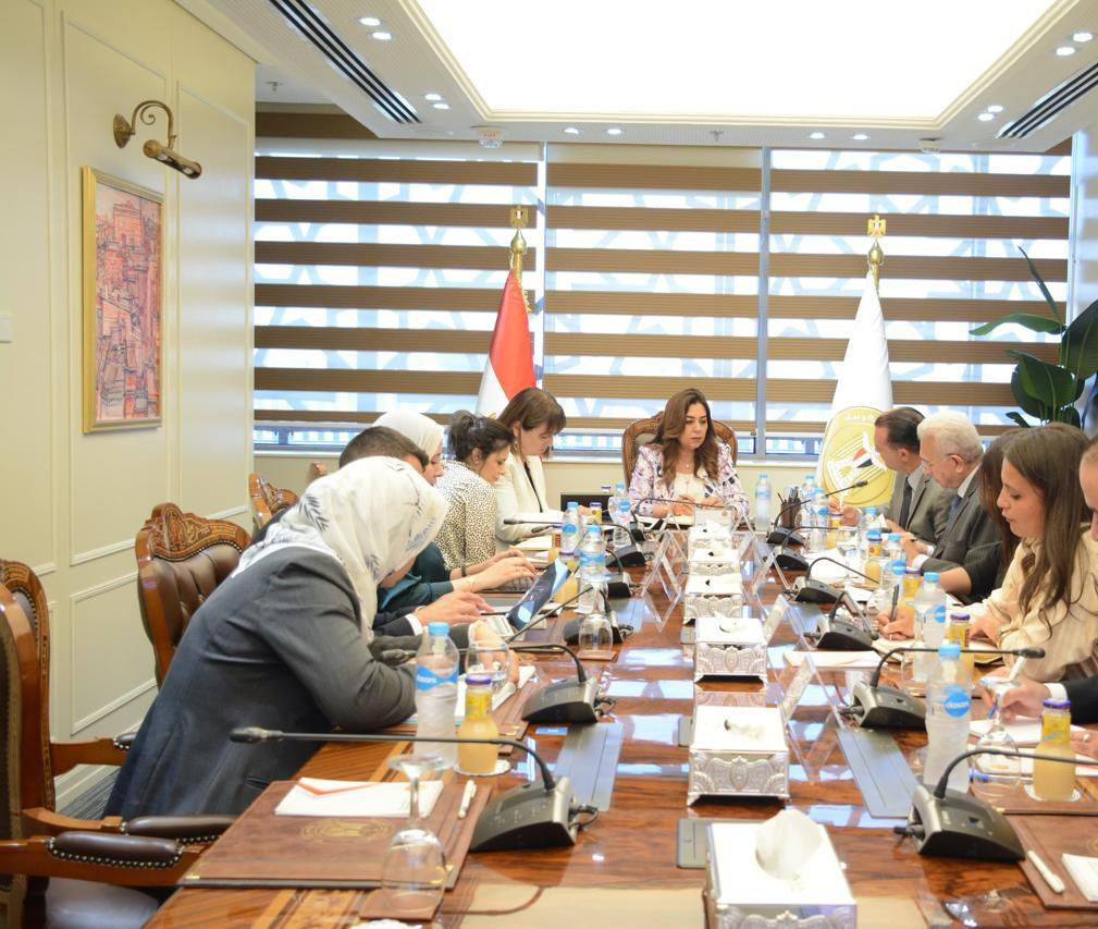 وزيرة التنمية المحلية ومنسق الامم المتحدة