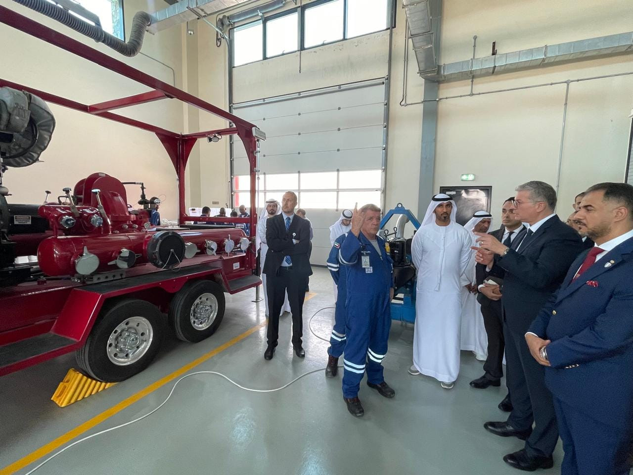 وزير البترول يزور إمارة الفجيرة