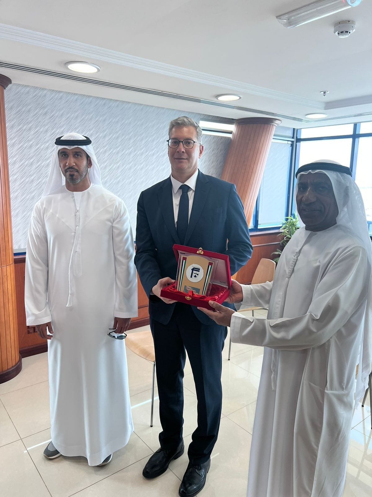 وزير البترول يزور إمارة الفجيرة