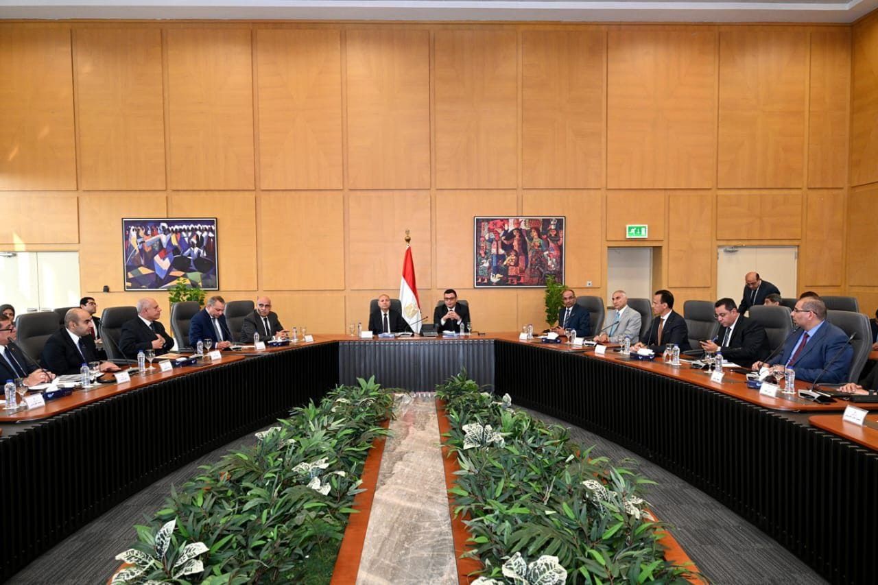 وزير الاسكان ومحافظ القاهرة