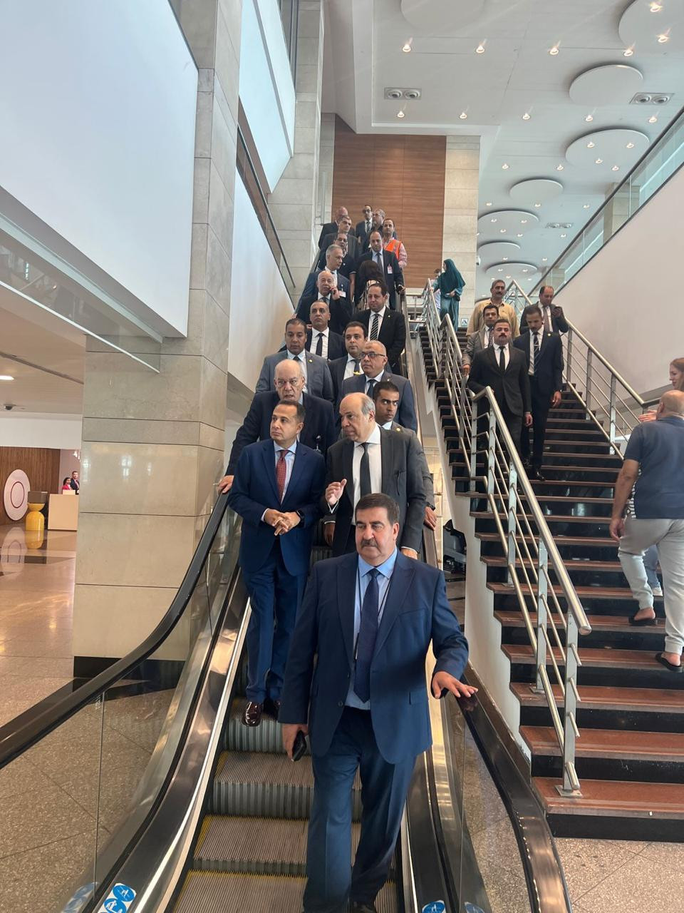 وزير الطيران المدني