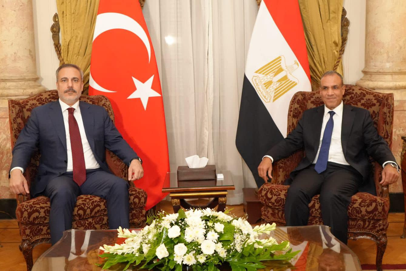 وزير الخارجية ونظيره التركي