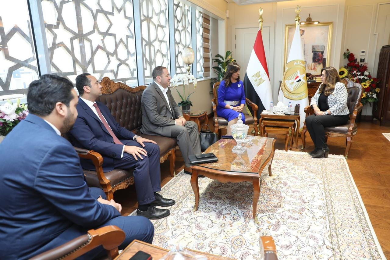 وزيرة التنمية المحلية ورئيس الأمانة الفنية للتحالف الوطنى