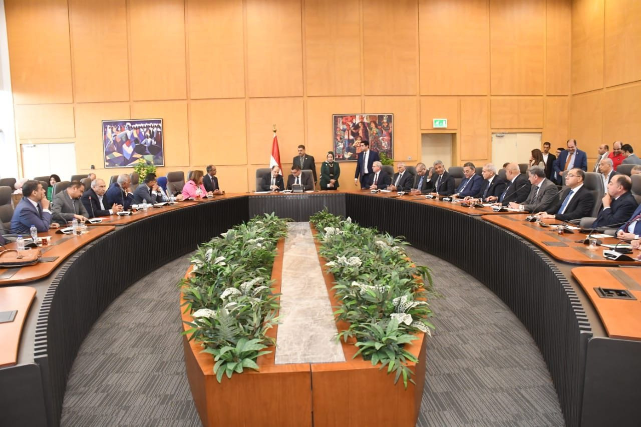 وزير الاسكان