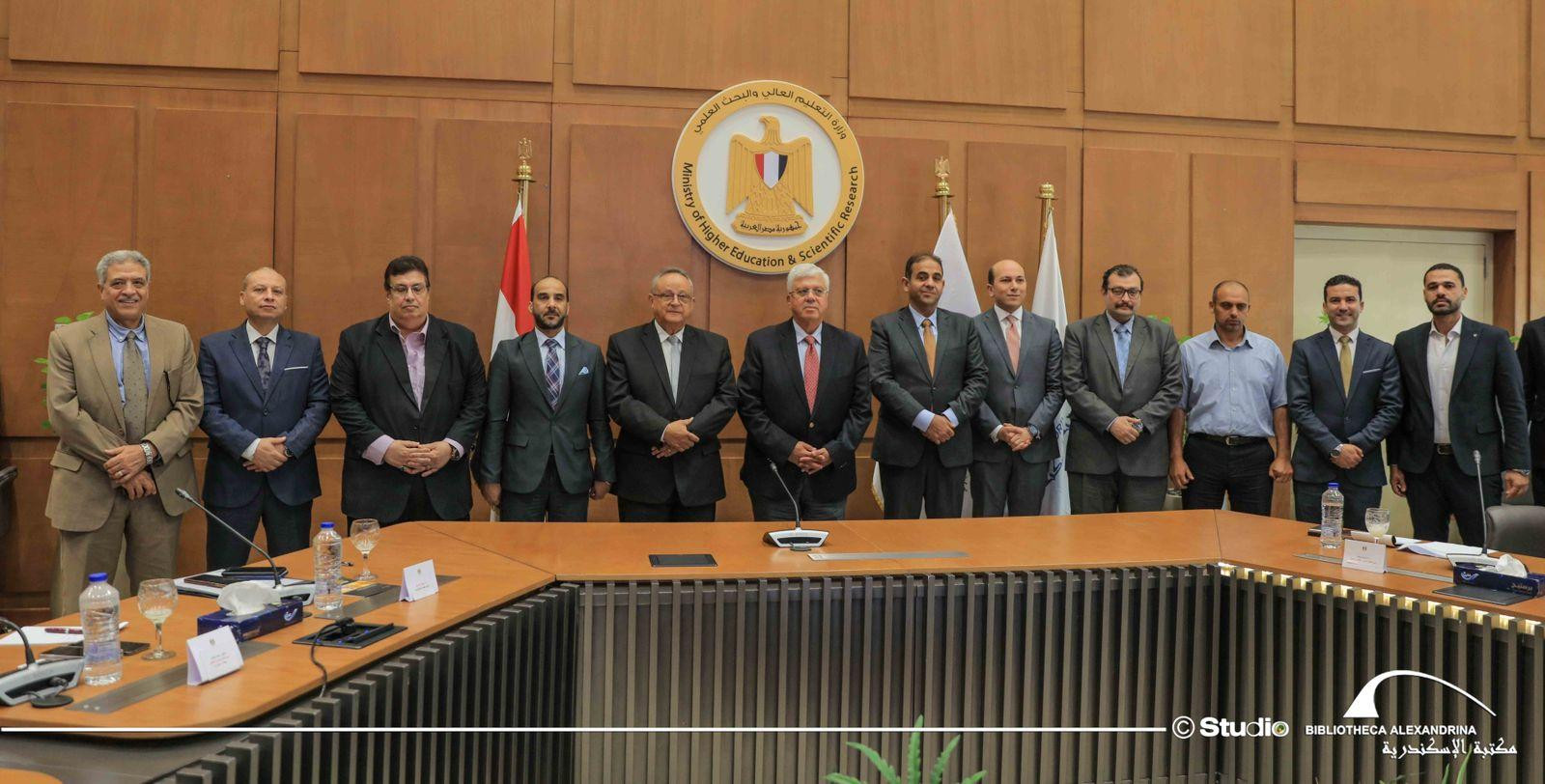 مدير مكتبة اسكندرية ووزير التعليم العالي