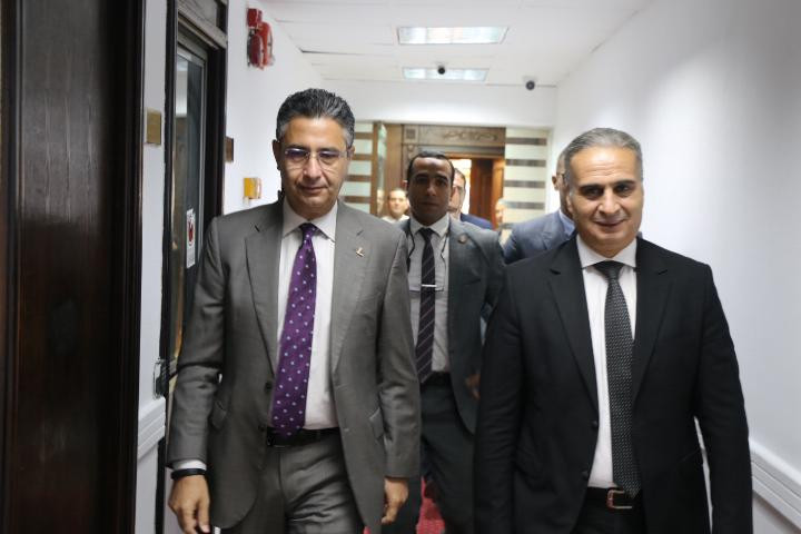 وزير التموين