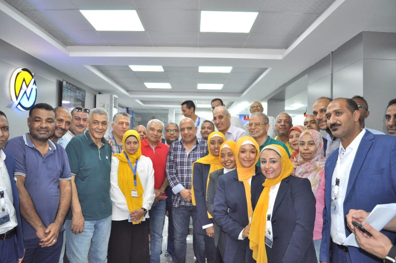 وزير الكهرباء