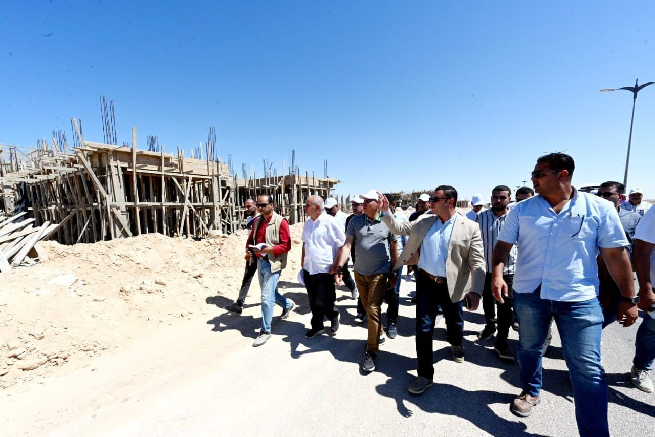 وزير الإسكان