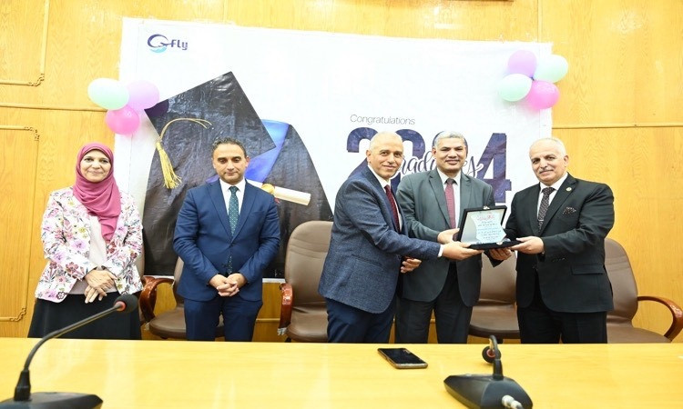 جامعة الفيوم تحتفل بتخرج دفعة جديدة من مهندسي المستقبل