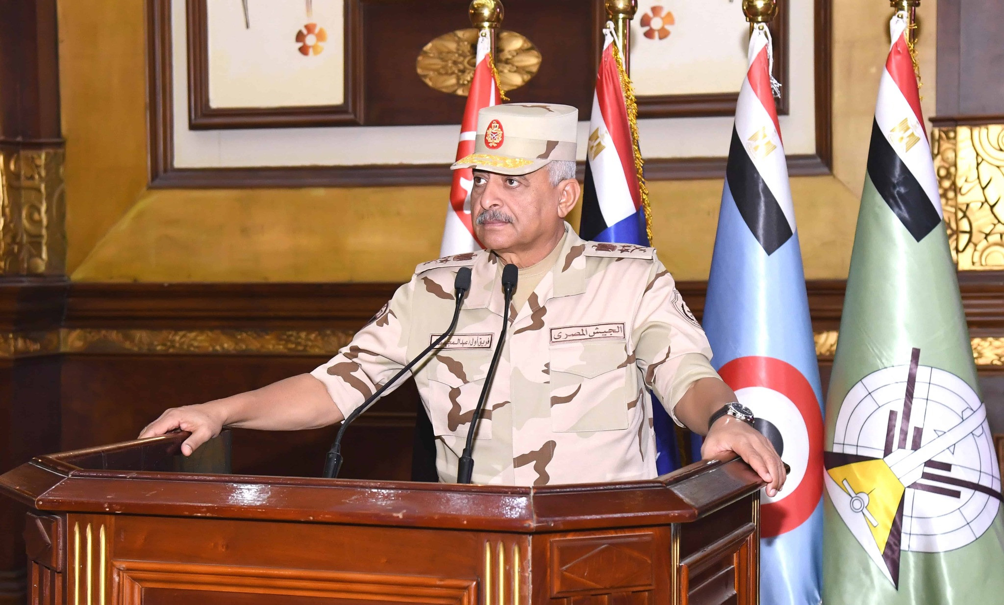 وزير الدفاع