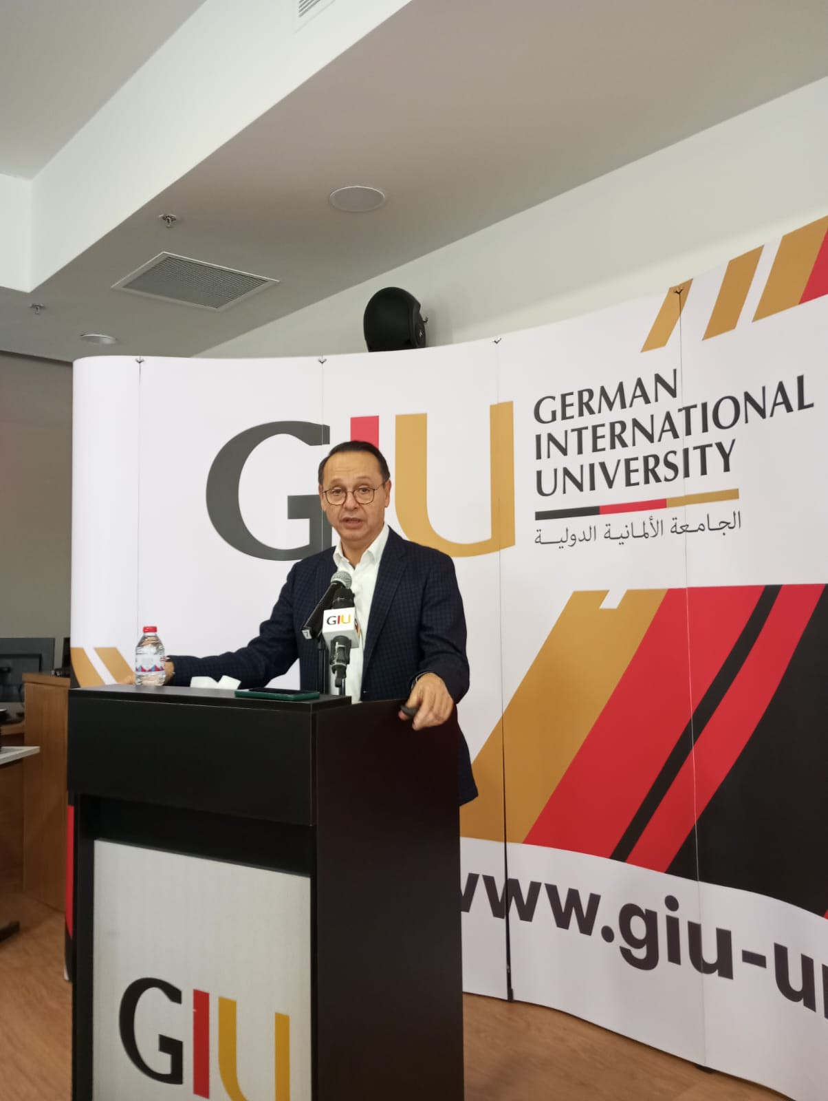 تكويم الأوائل