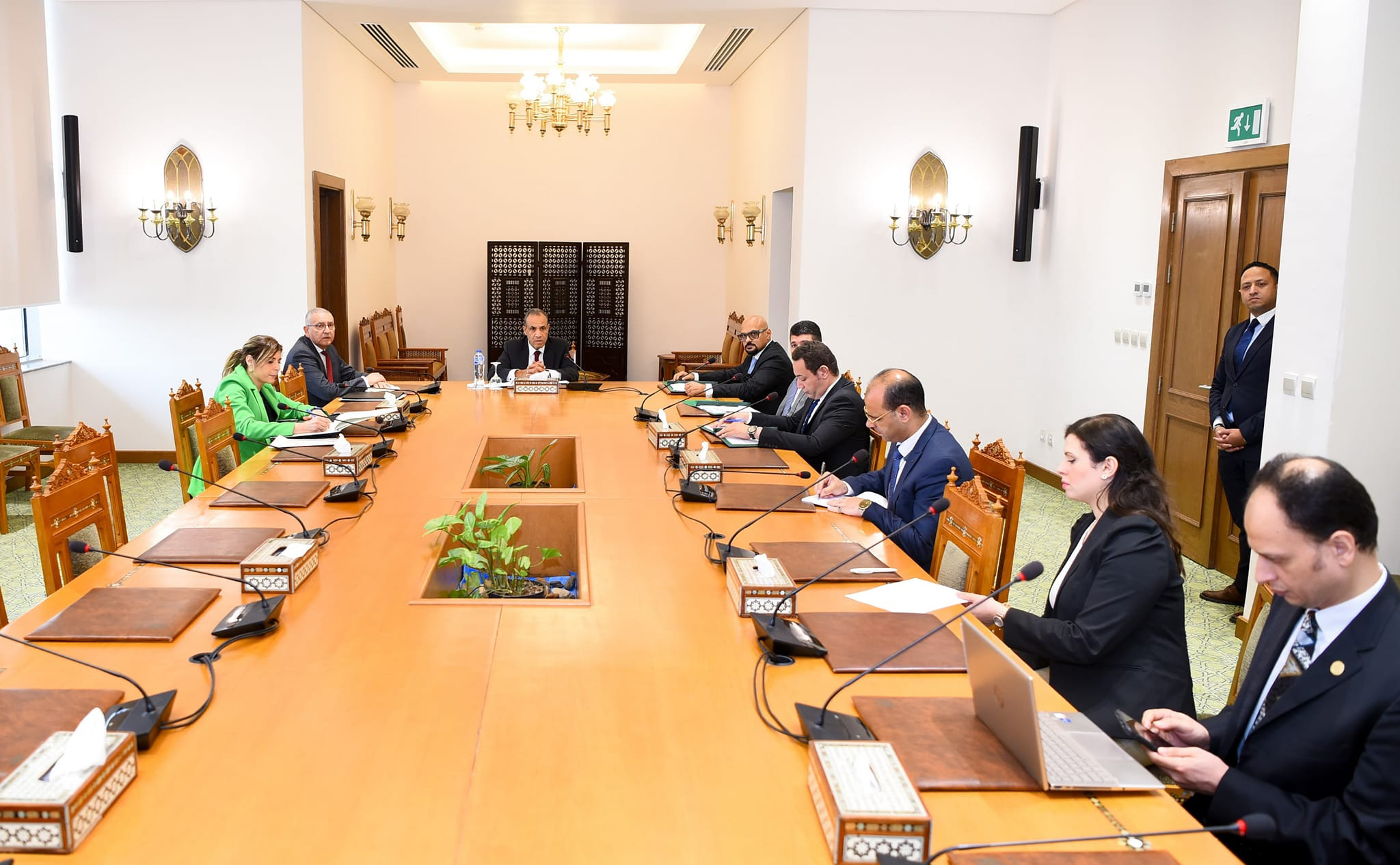 وزير الخارجية