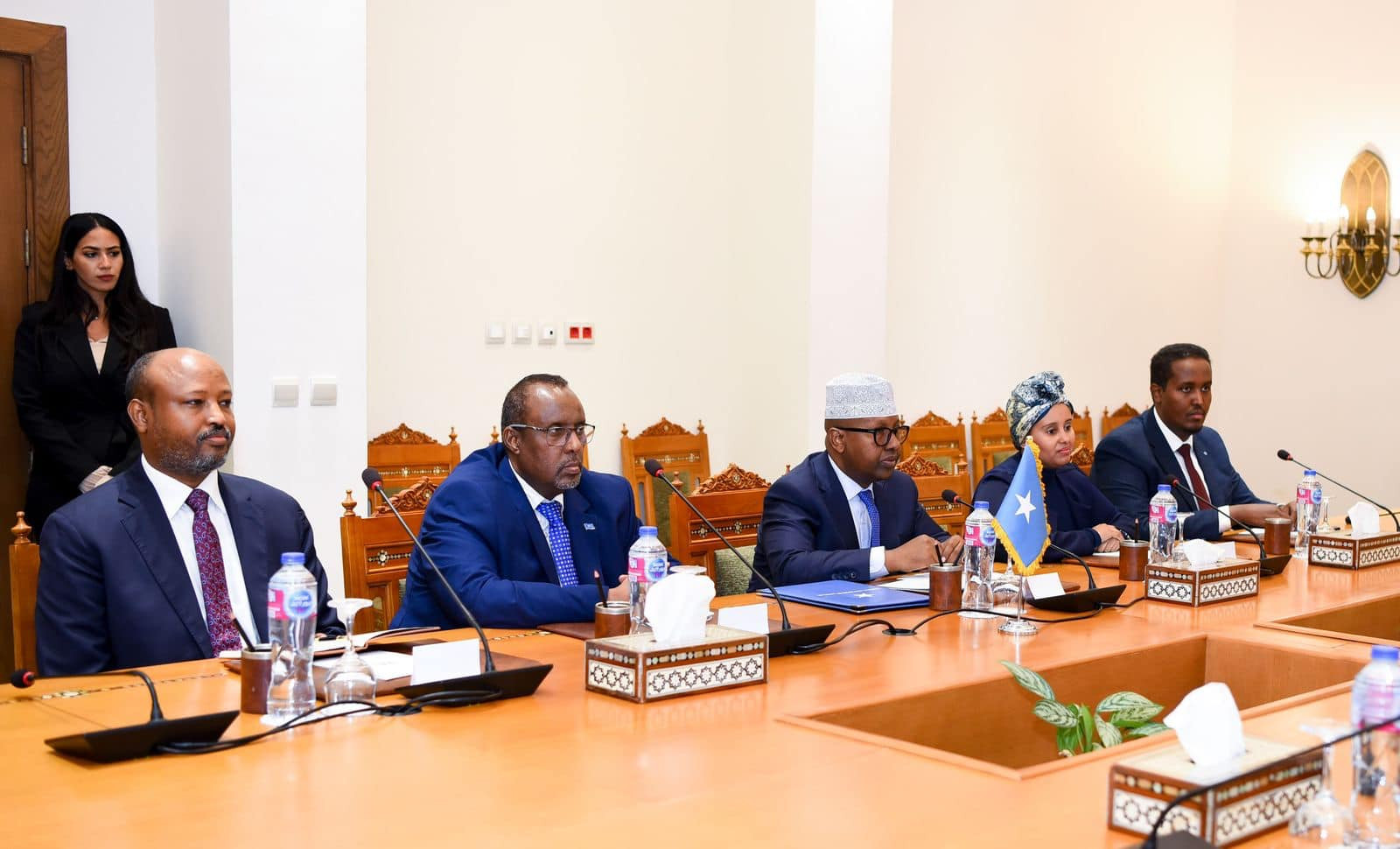 وزير الخارجية