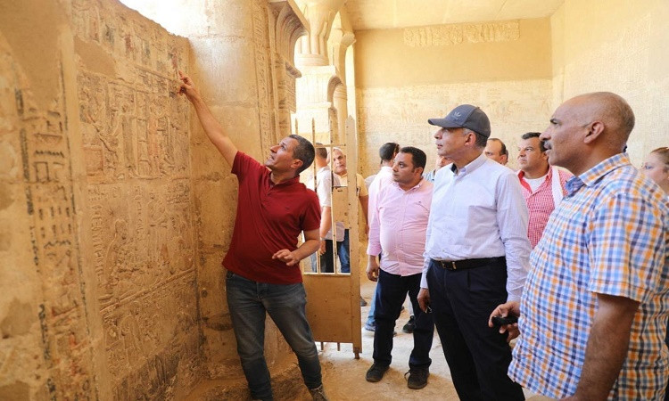 محافظ المنيا يوجه بتشكيل ورش عمل لتنشيط السياحة الأثرية