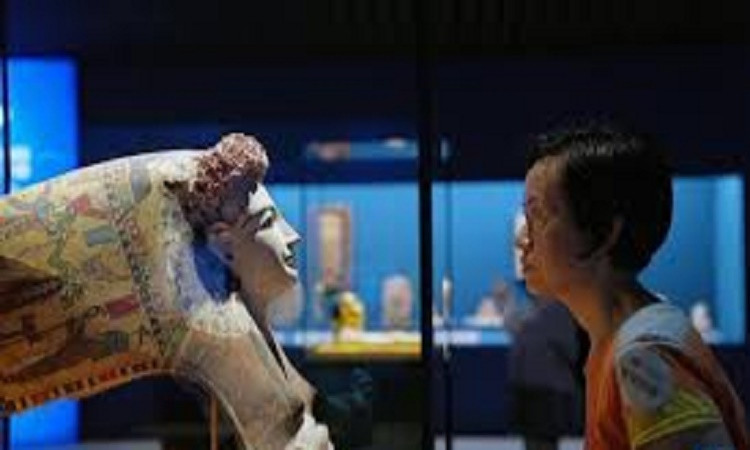 معرض الآثارالمصرية بشنغهاى يحظى بإقبال جماهيرى غيرمسبوق