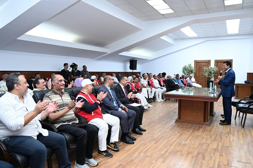 الدكتور أشرف صبحي وزير الشباب والرباضة