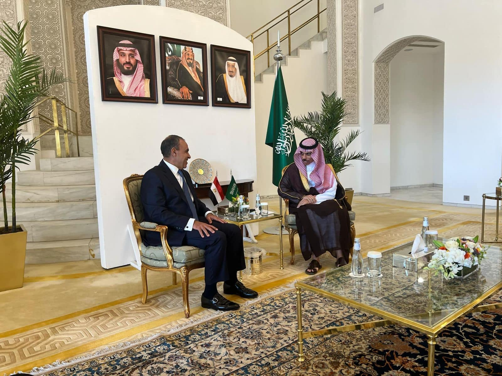 وزير الخارجية ونظيره السعودي