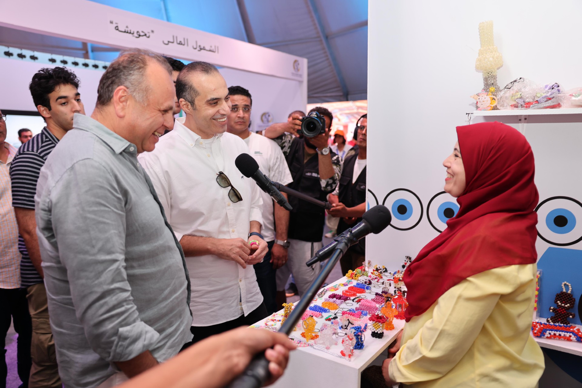 وزير الشؤون النيابية