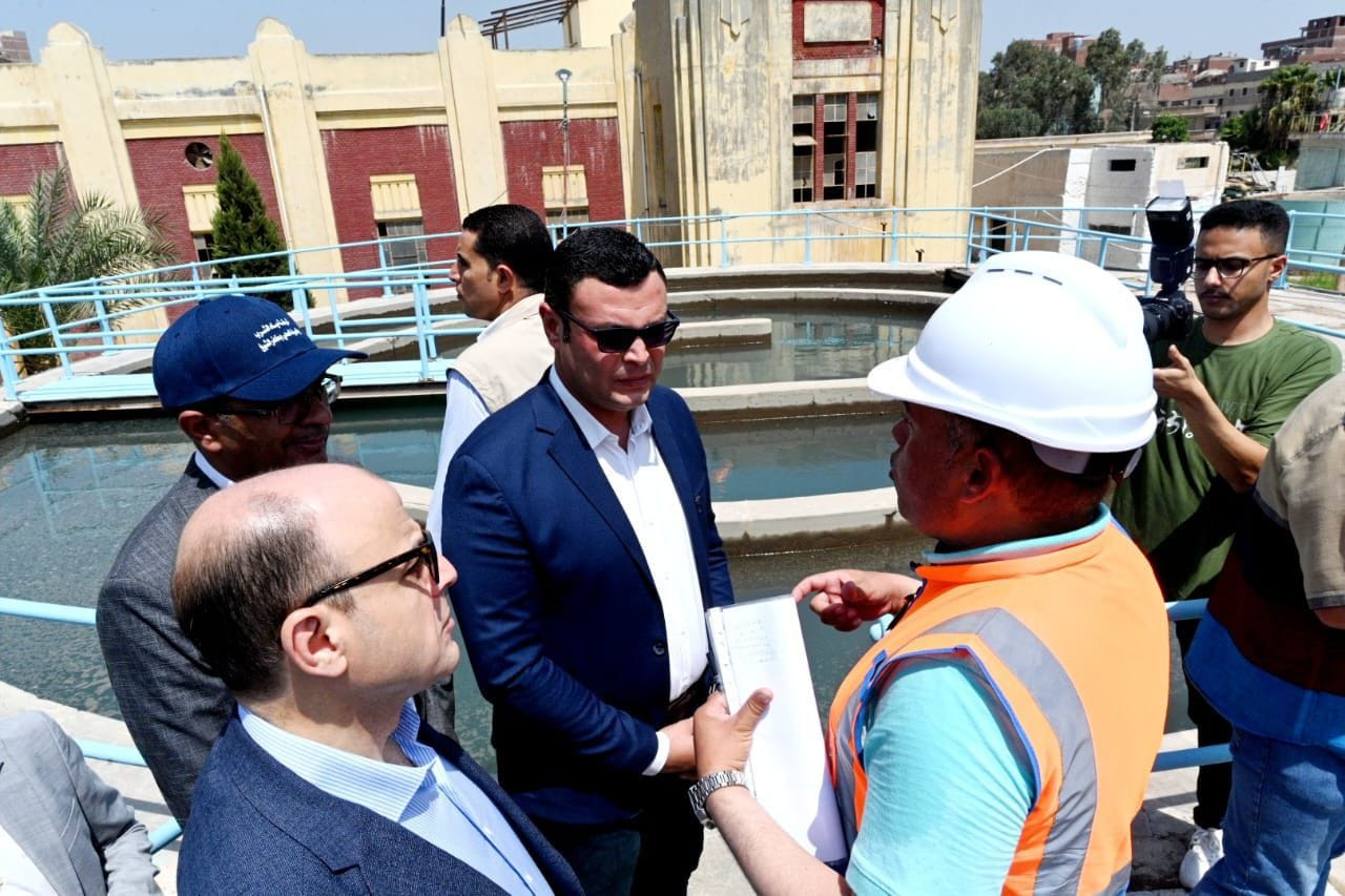 وزير الإسكان ومحافظ كفر الشيخ