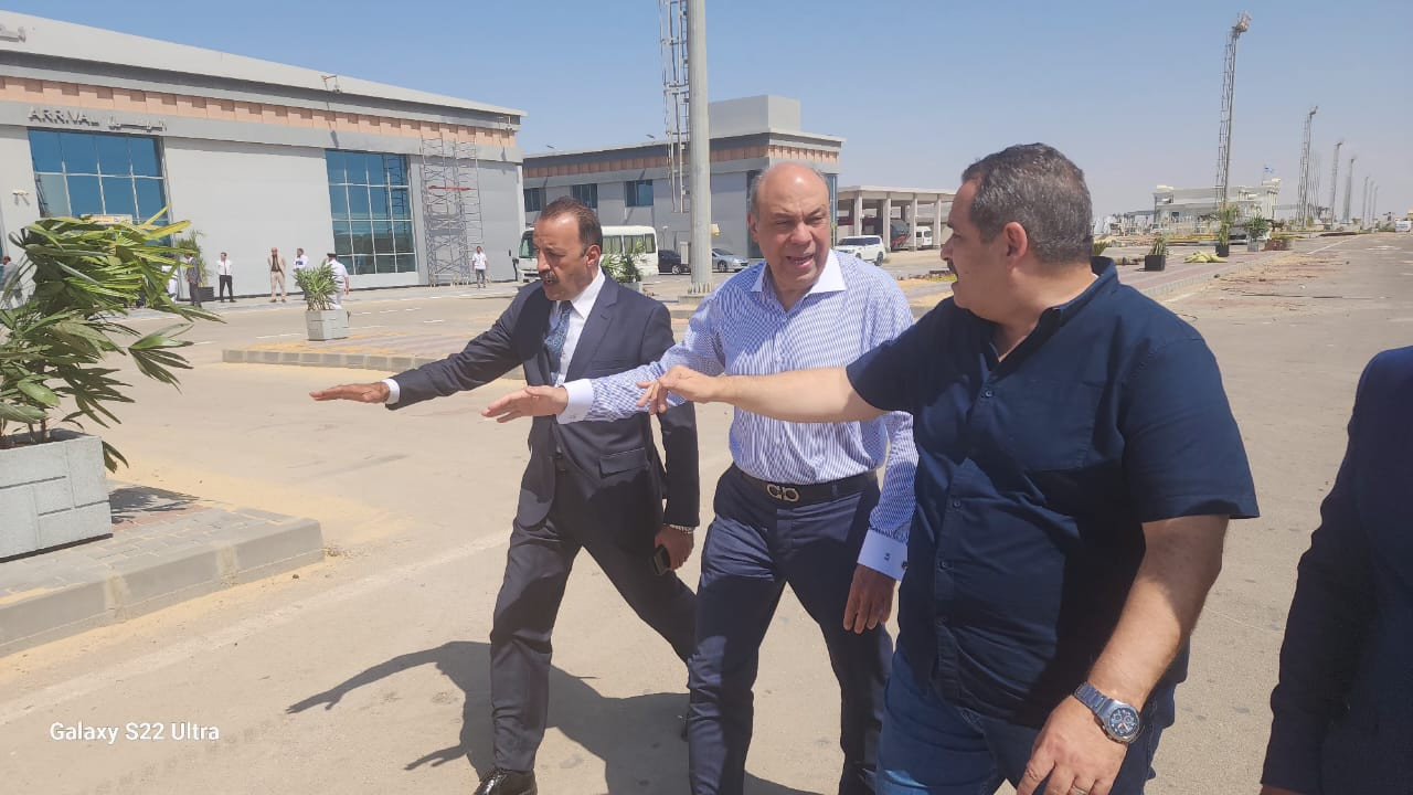 وزير الطيران ساممح الحفني