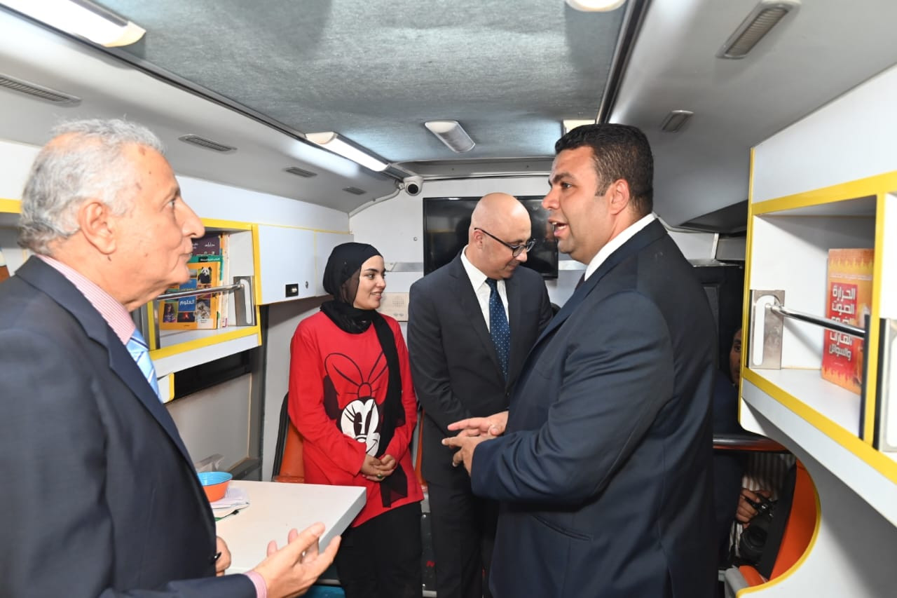 معرض الكتاب السويس