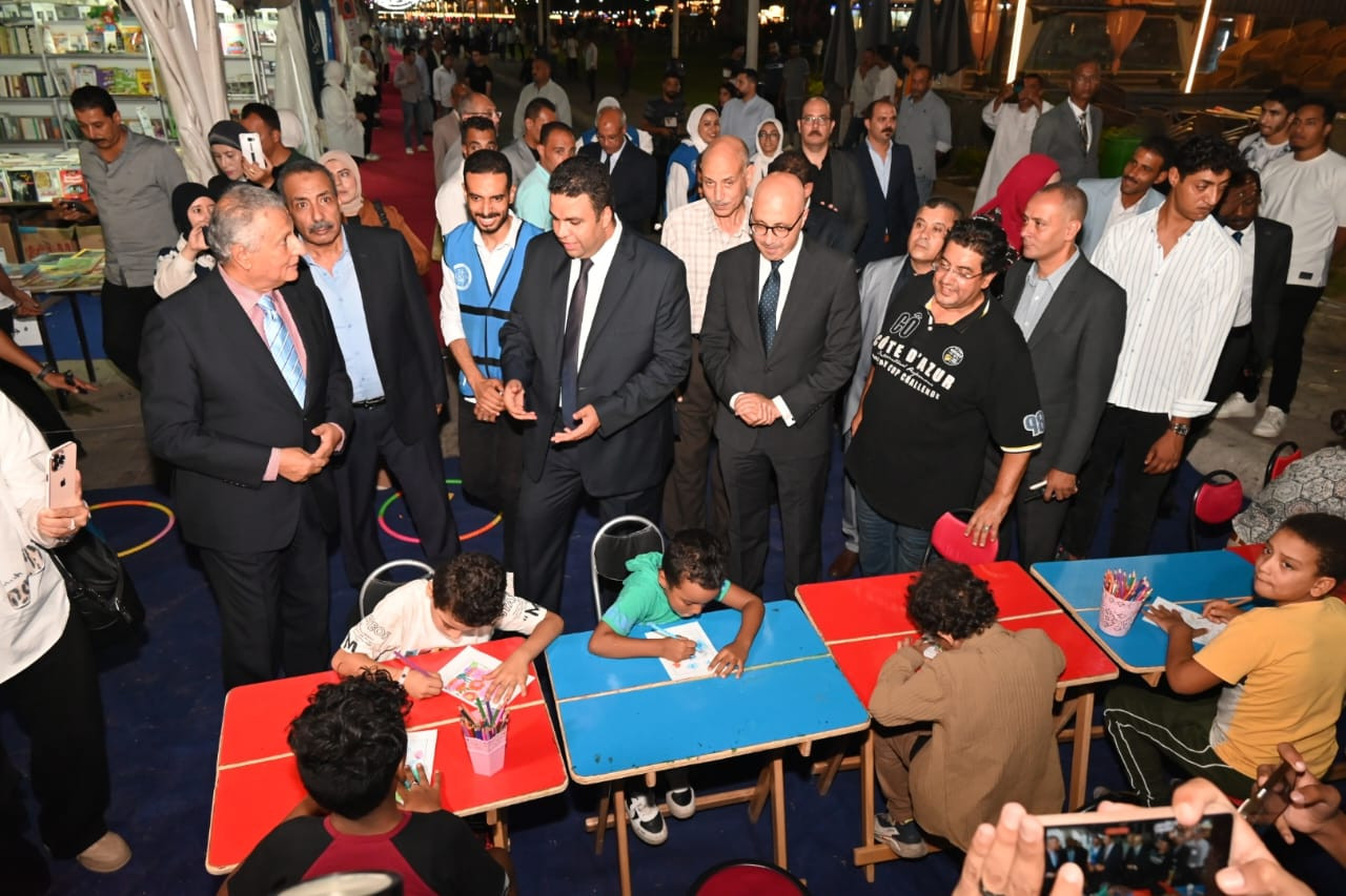 معرض الكتاب السويس