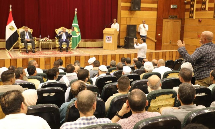 محافظ المنيا