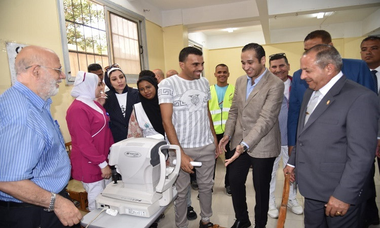 محافظ بورسعيد يشهد افتتاح فعاليات القافلة الطبية الشاملة لصندوق تحيا م