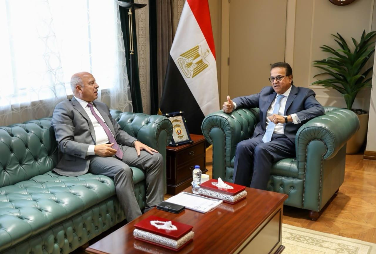 عبدالغفار يبحث مع كامل الوزير تعظيم الاستثمارات في مجال توطين صناعة الأدوية