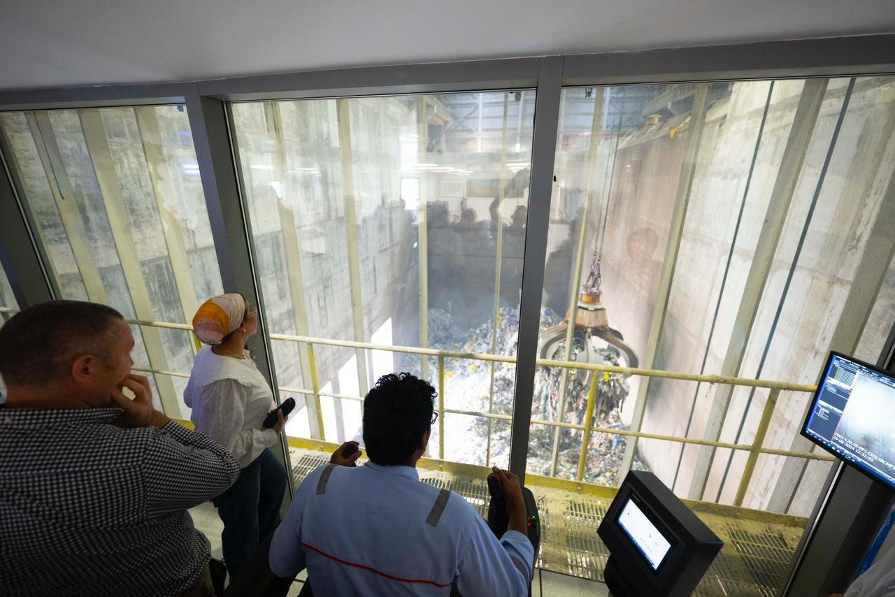 وزيرة البيئة