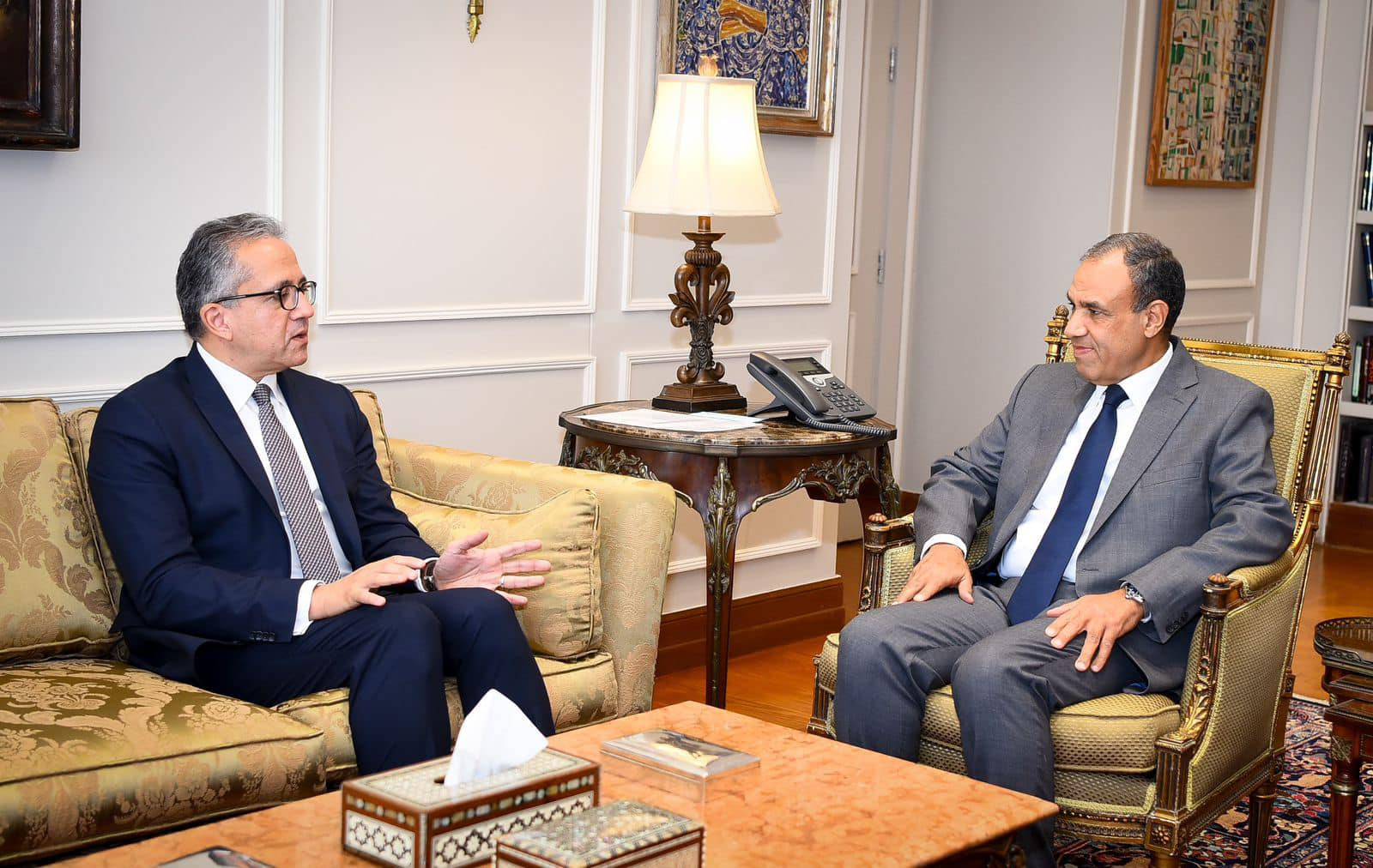 وزير الخارجية