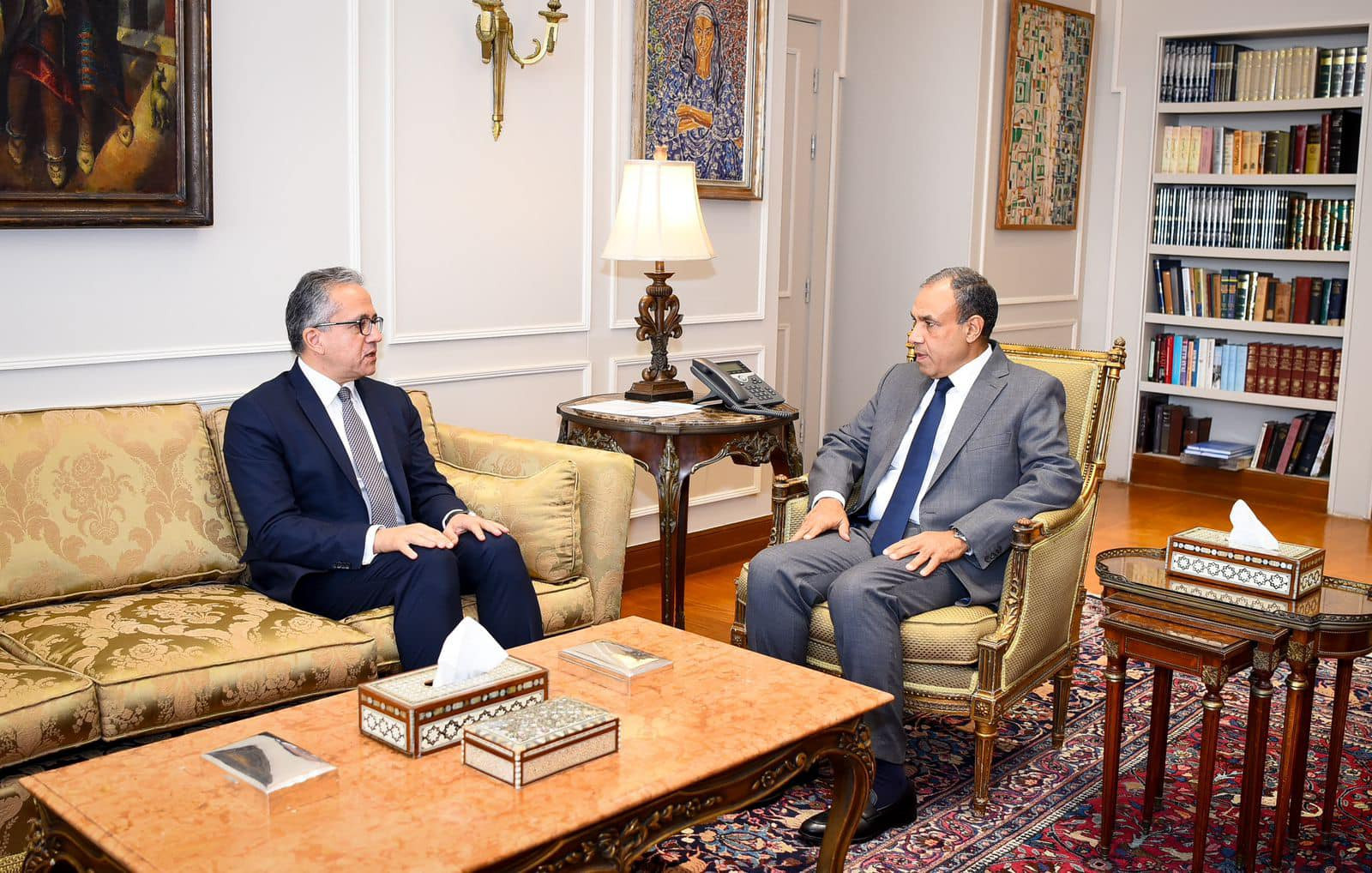 وزير الخارجية