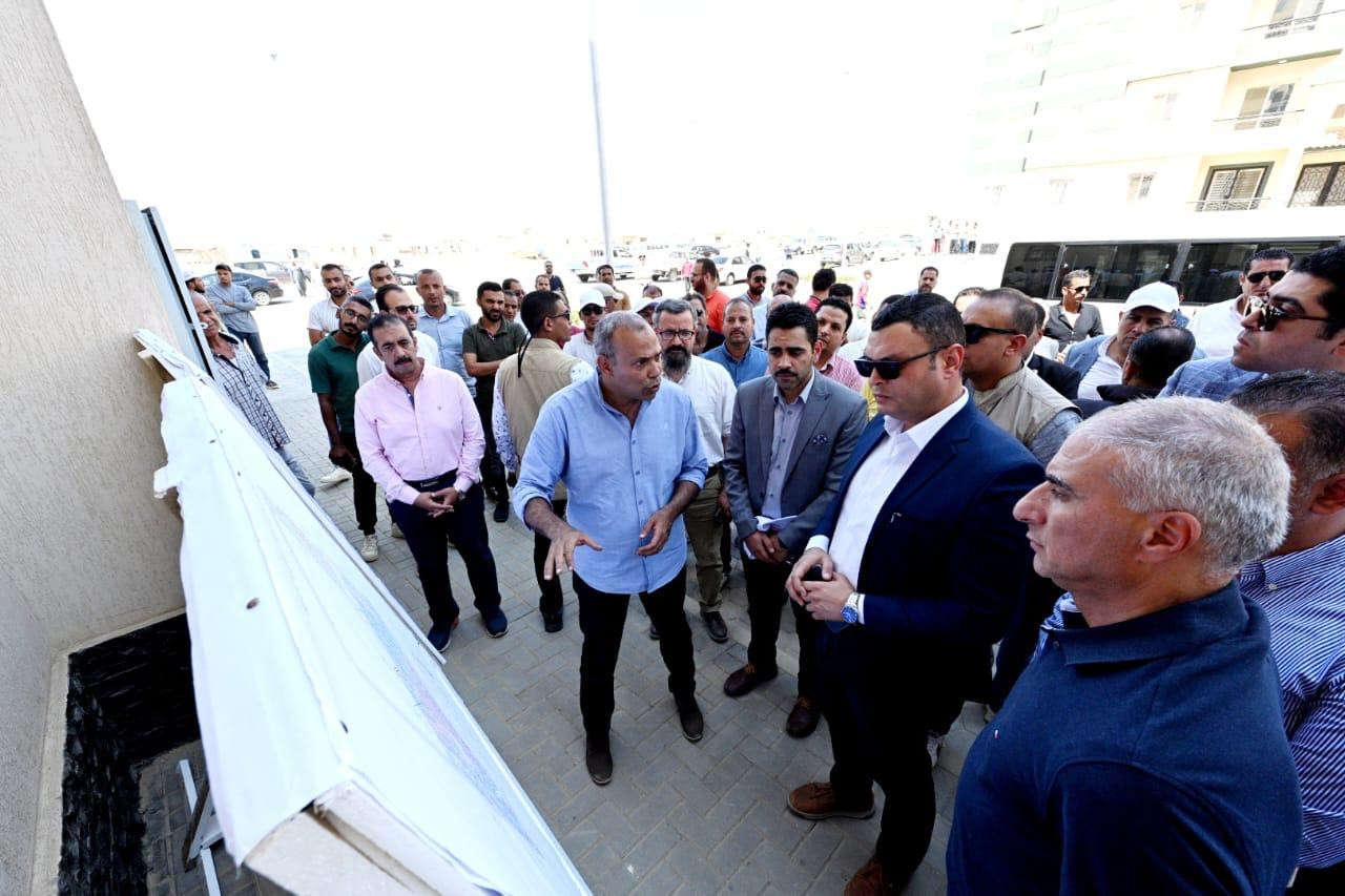 وزير الإسكان