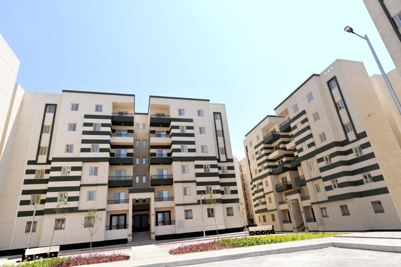 وزير الإسكان