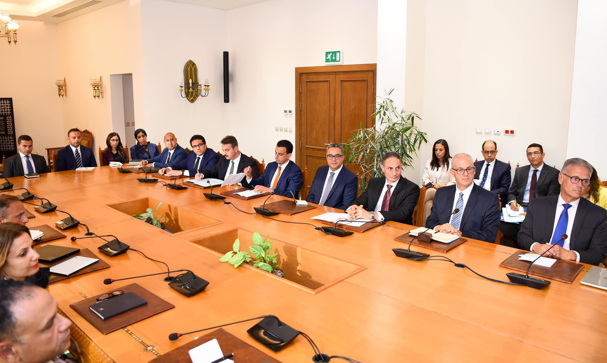 وزير الخارجية