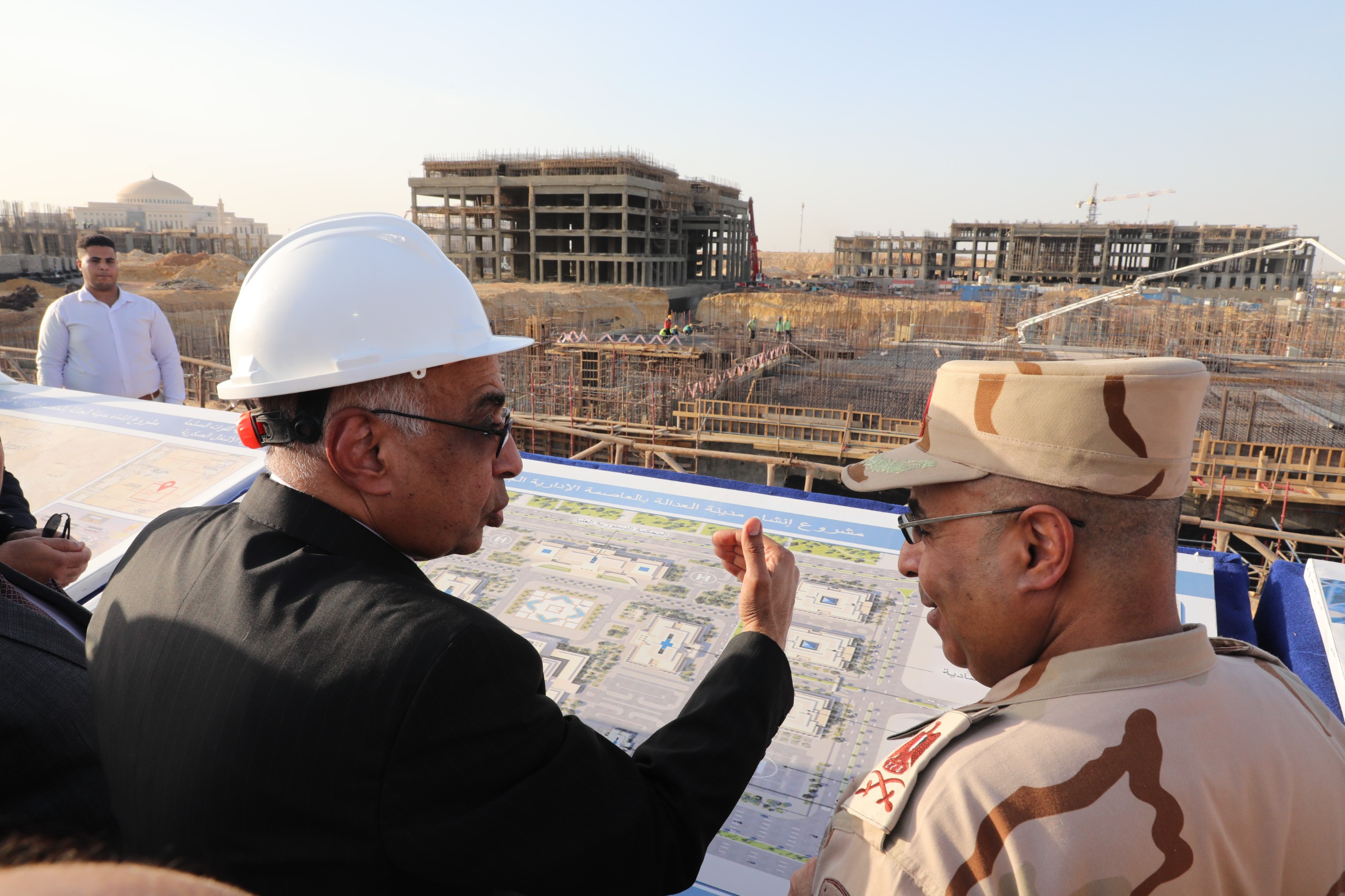 وزير العدل يتفقد مشروع مدينة العدالة بالعاصمة الإدارية الجديدة