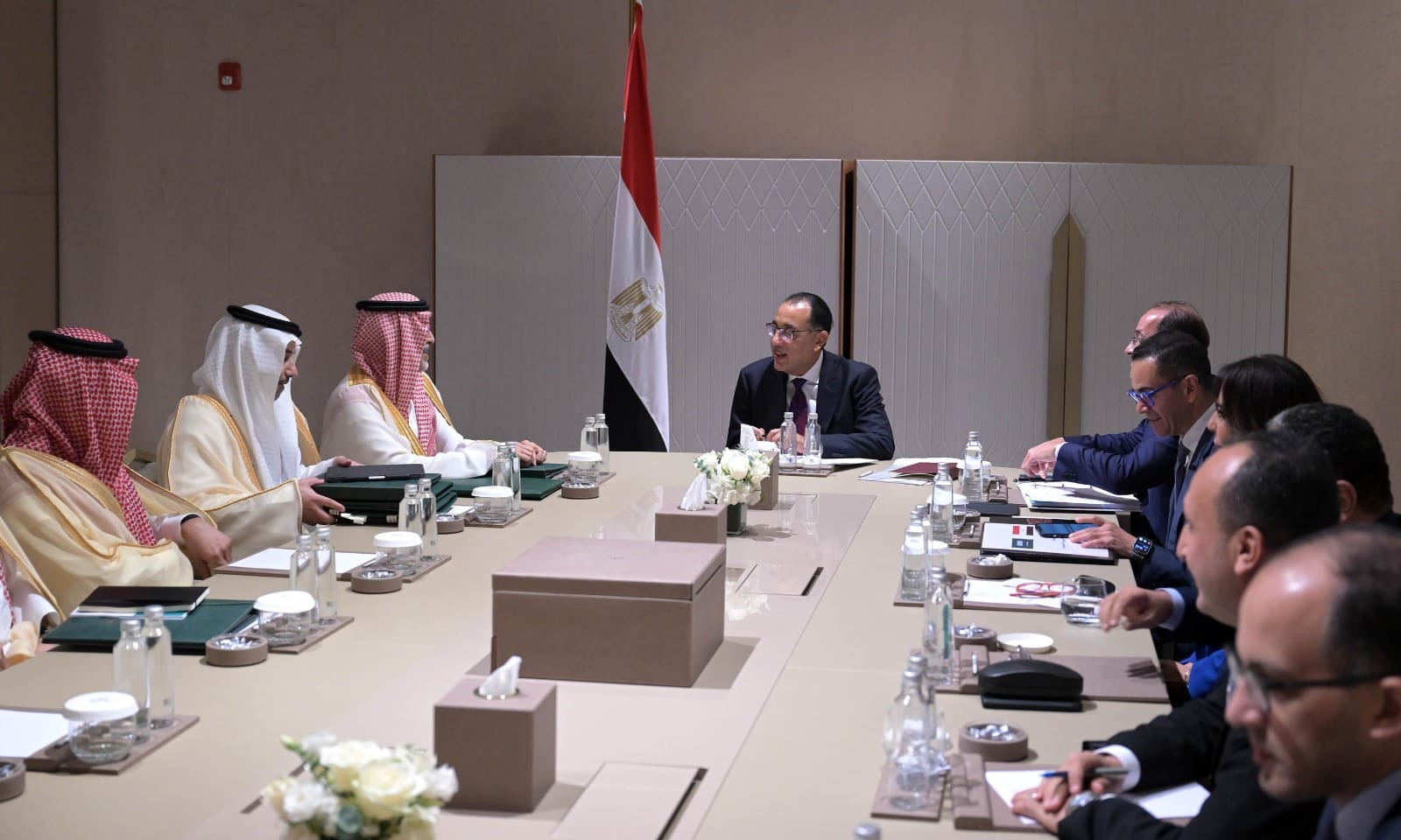 رئيس الوزراء ووزير المالية السعودي