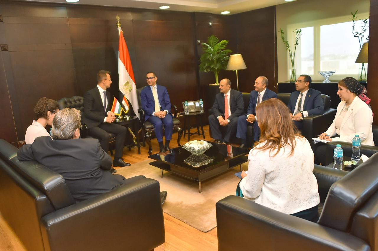 وزير الاستثمار