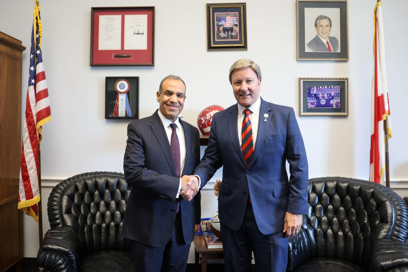 وزير الخارجية يبحث مع عدد من أعضاء الكونجرس