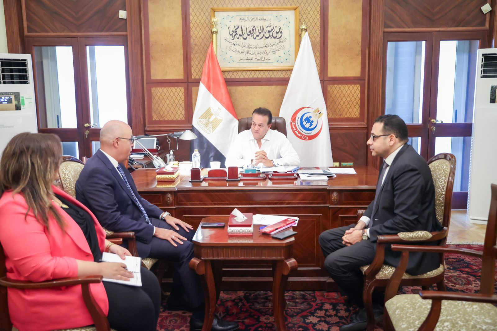 وزير الصحة وسفير مصر بالهند