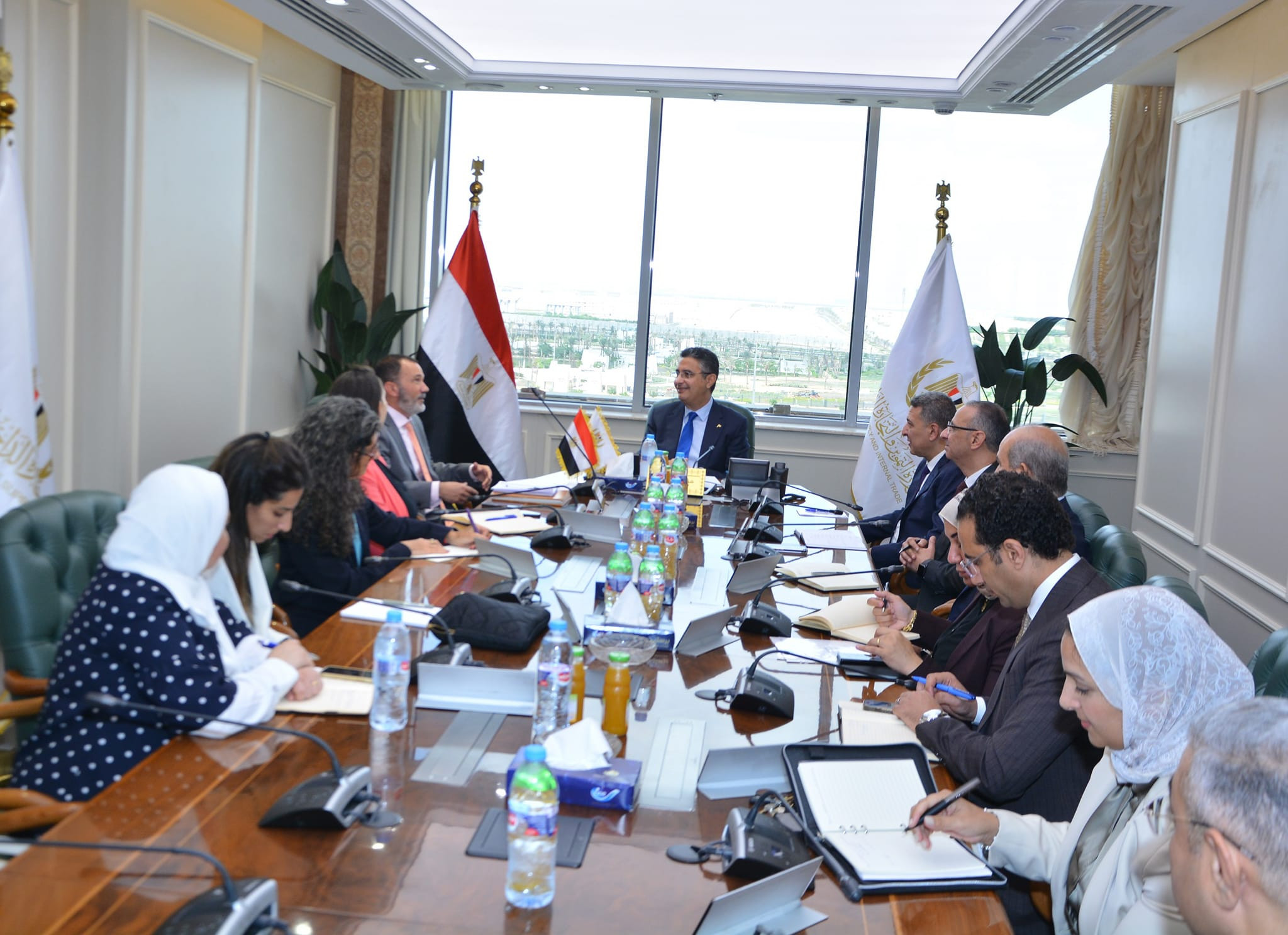 وزير التموين