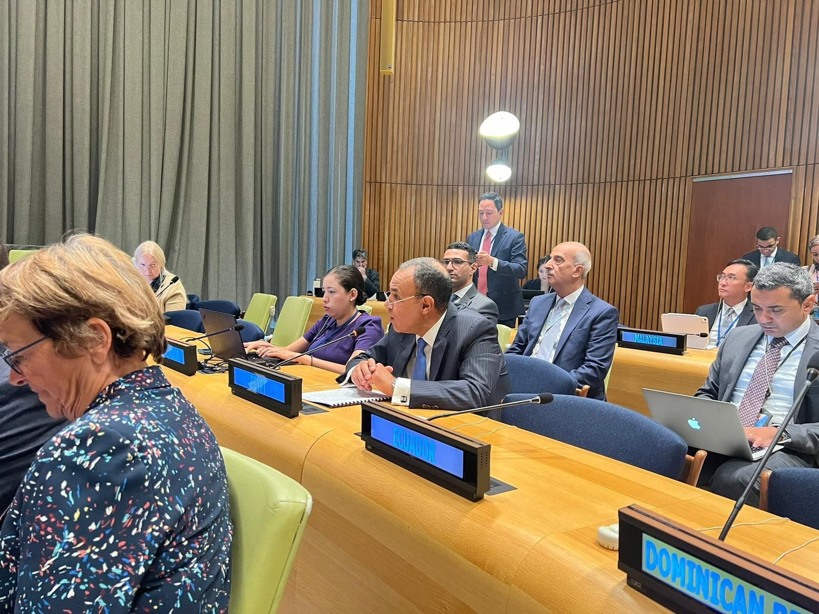 وزير الخارجية