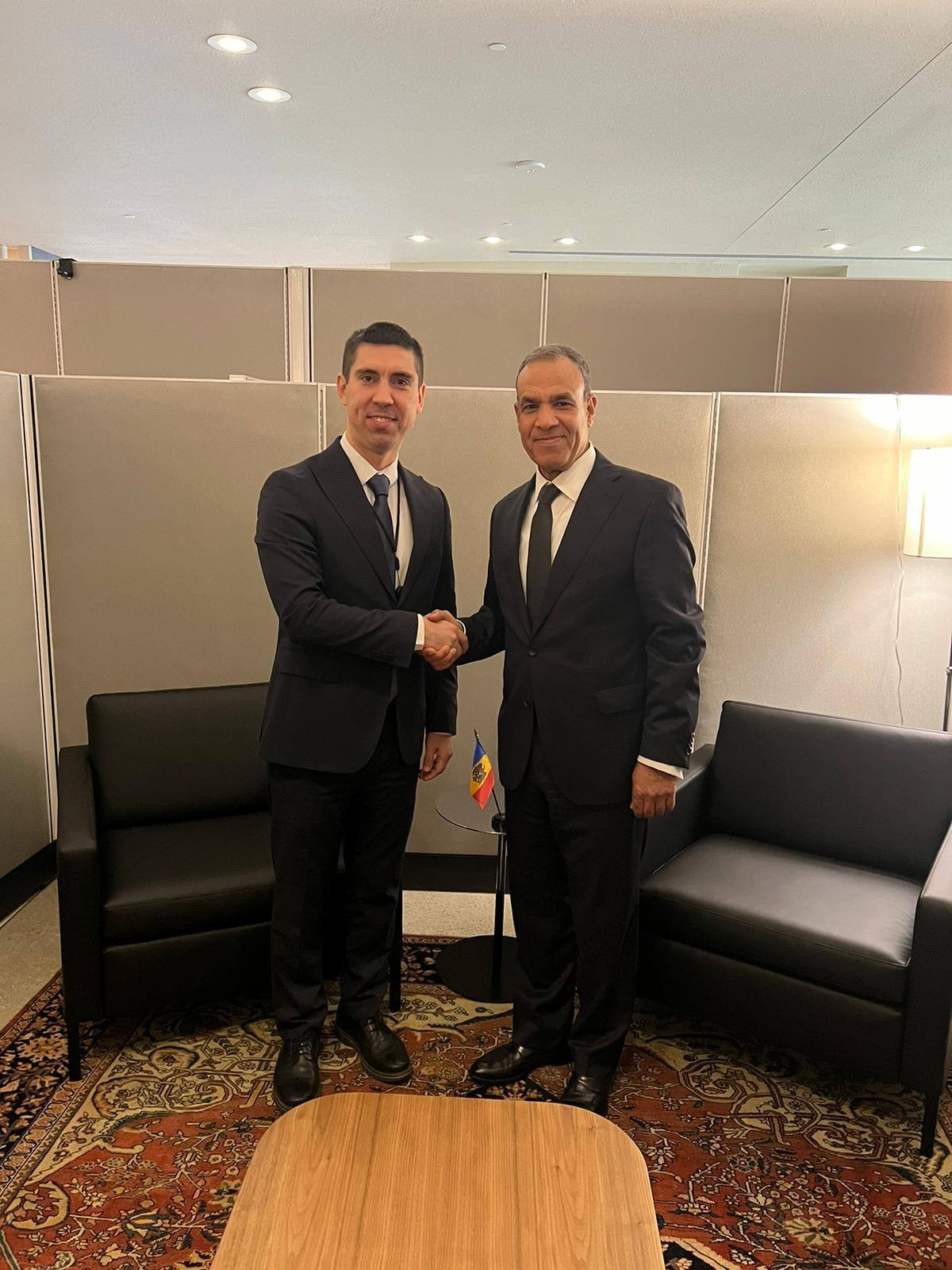 وزير الخارجية ونظيرة الملودوفي