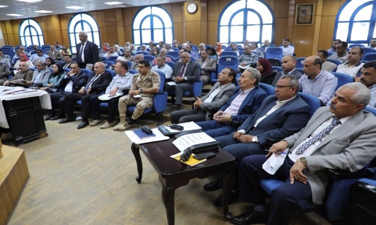 محافظ المنيا