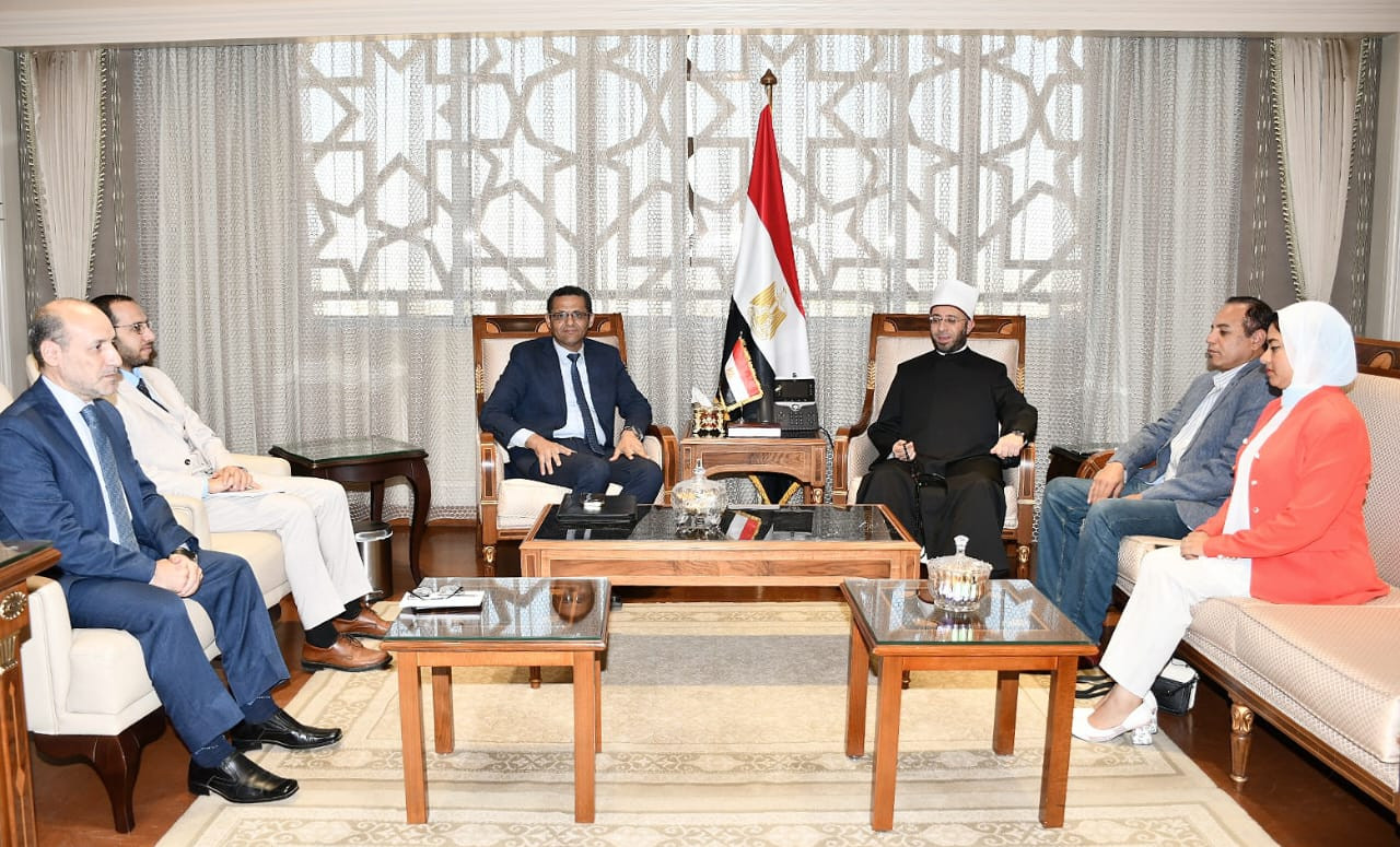 وزير الوقاف ونقيب الصحفيين